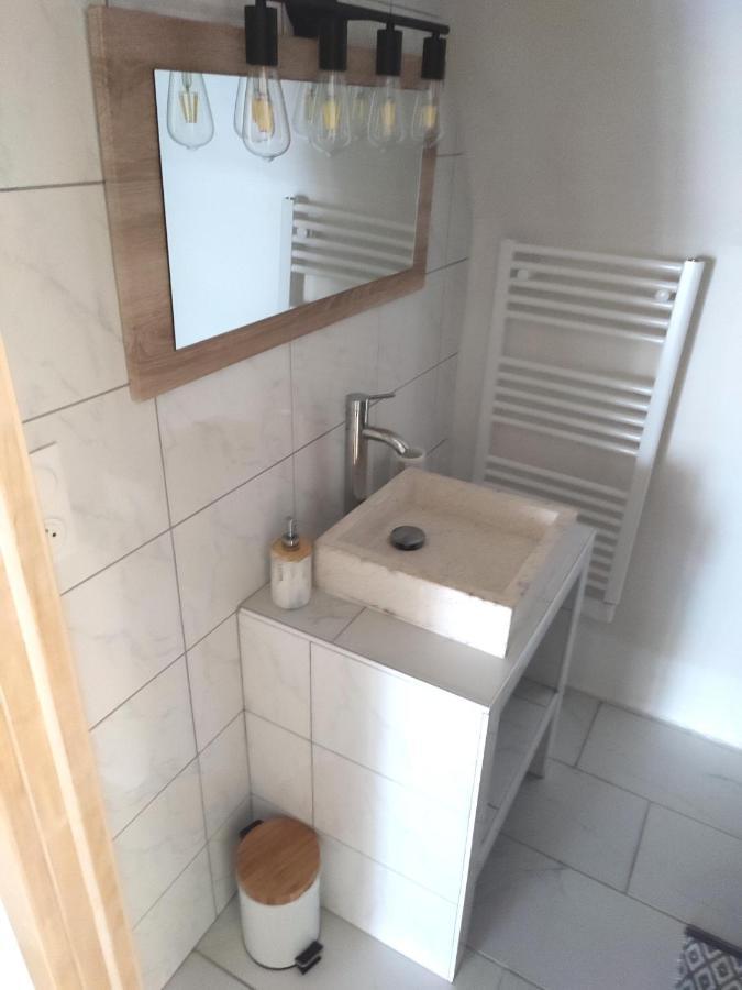 Les Insolites De Champeix Exteriör bild